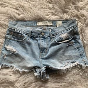 Abercrombie and fitch size 0 lightwash jean shorts